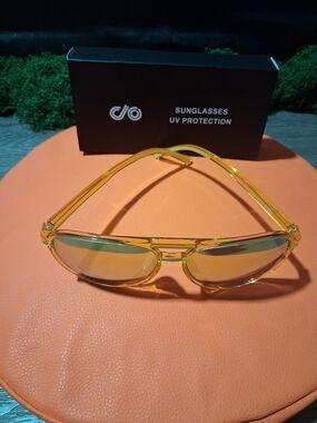 Yellow Transparent Oval Sunglasses with UV Protection